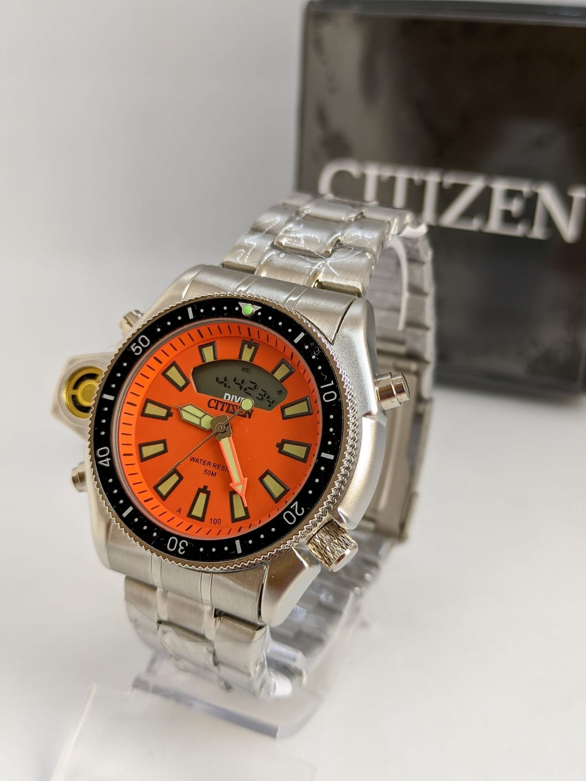 CITIZEN — foto 2