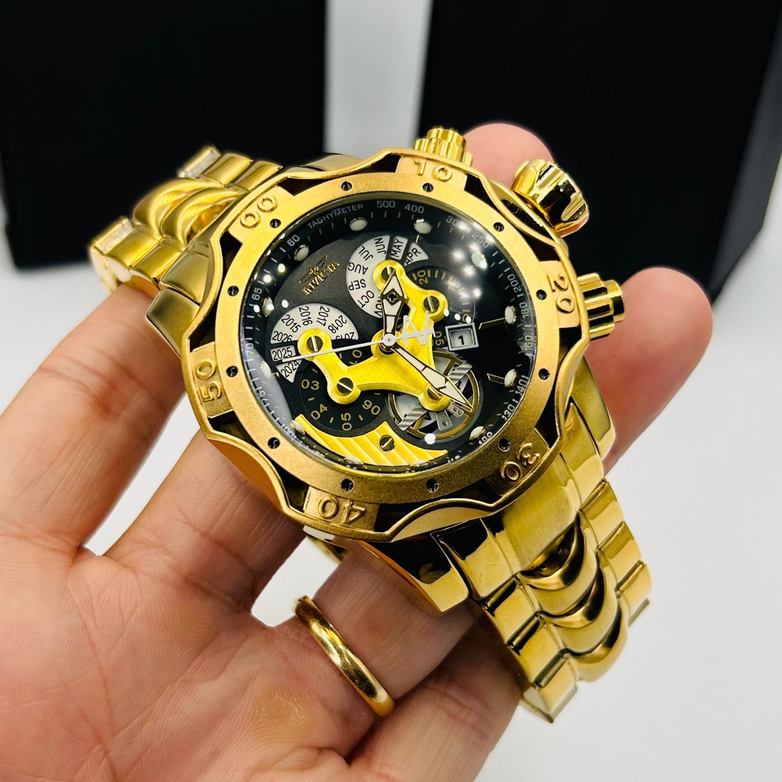 INVICTA BOLT HYBRID — foto 5