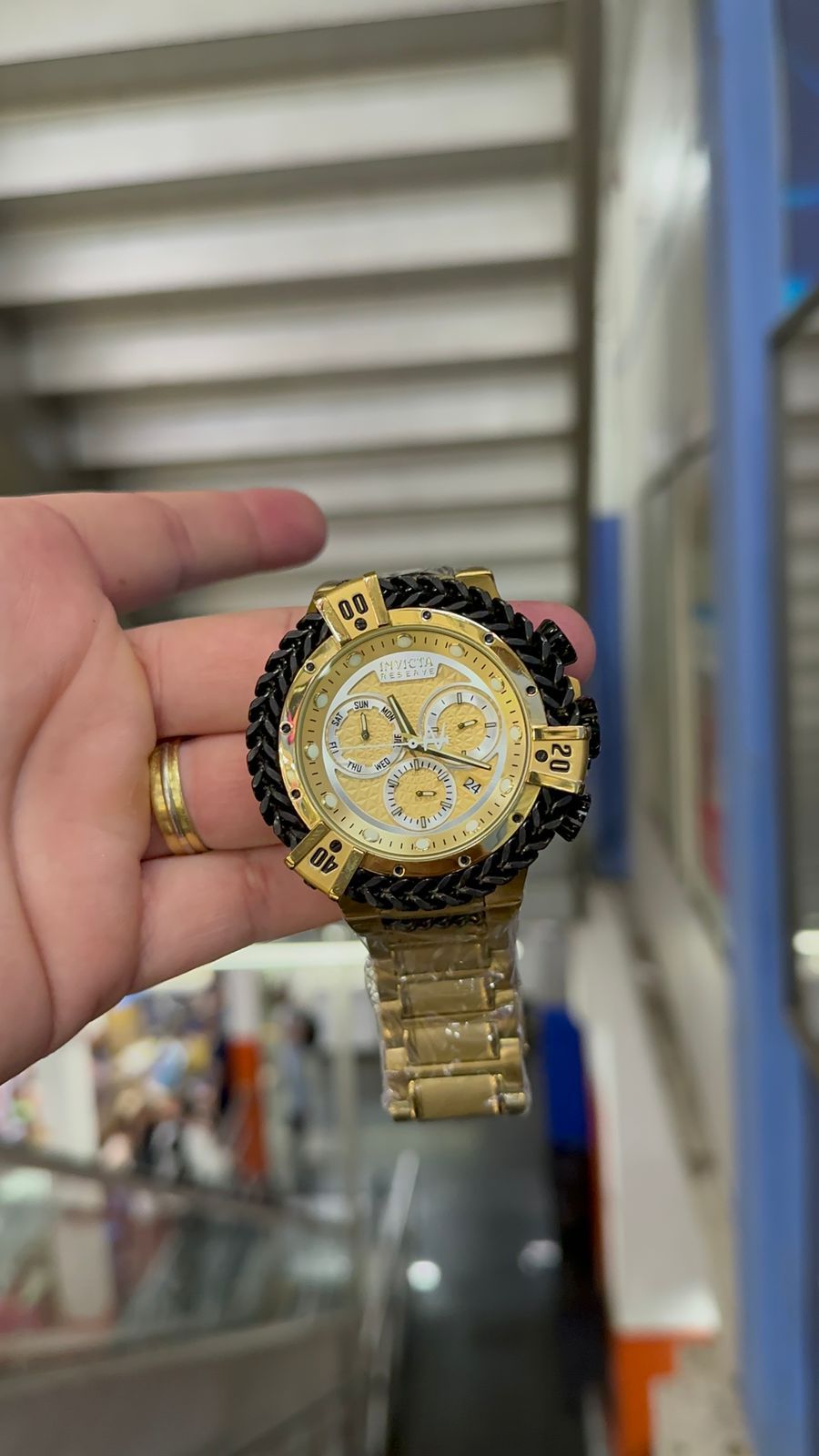 INVICTA HERCULES — foto 3