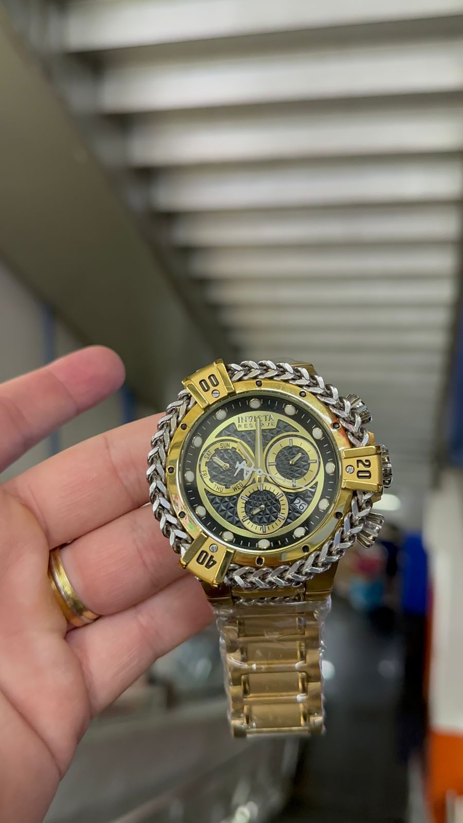 INVICTA HERCULES — foto 7