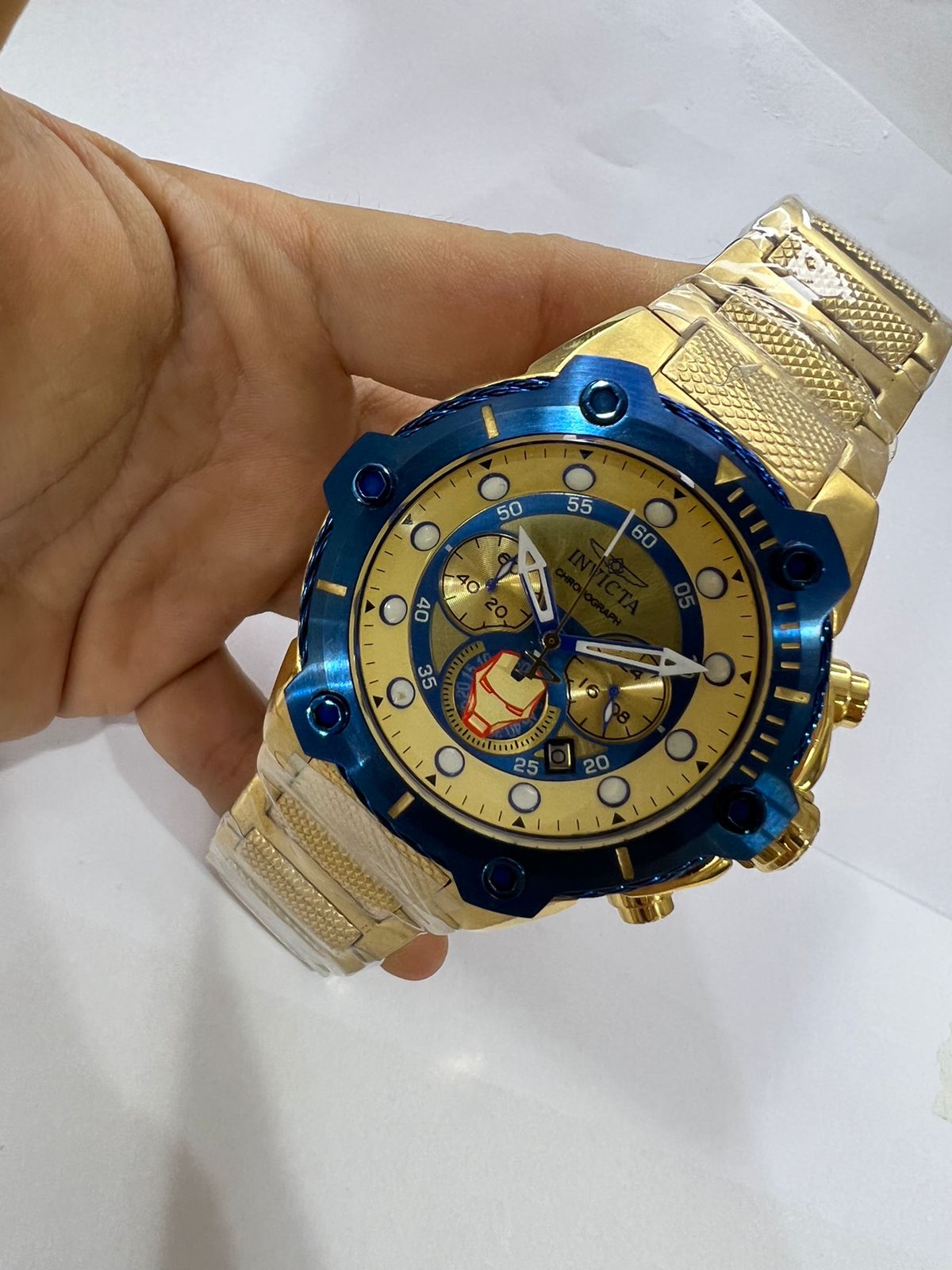 INVICTA HEROES — foto 2