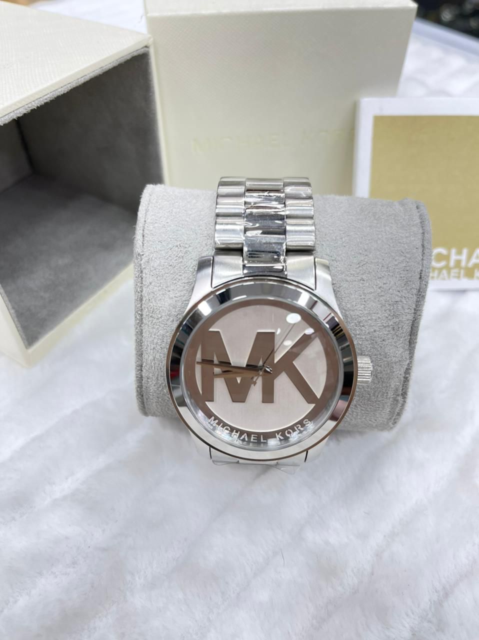 MICHAEL KORS — foto 2