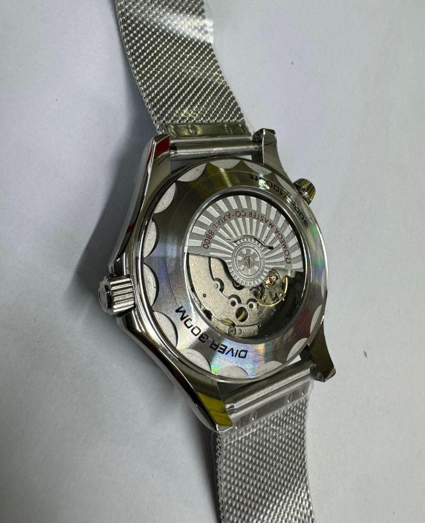 OMEGA 007 — foto 2
