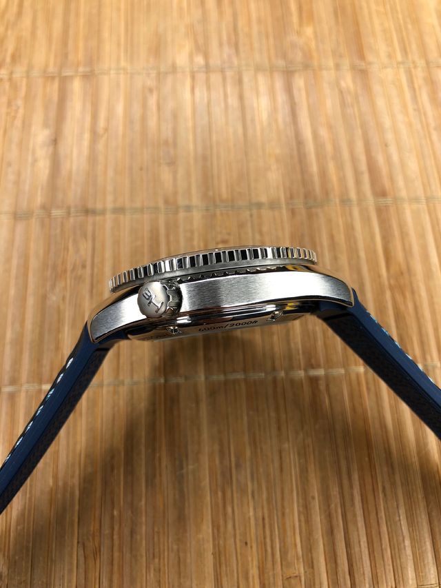 OMEGA — foto 4