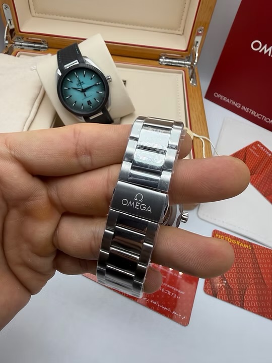 OMEGA AQUATERRA — foto 2
