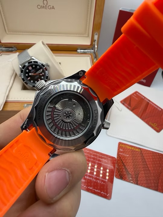 OMEGA SEAMASTER CO-AXIAL — foto 3