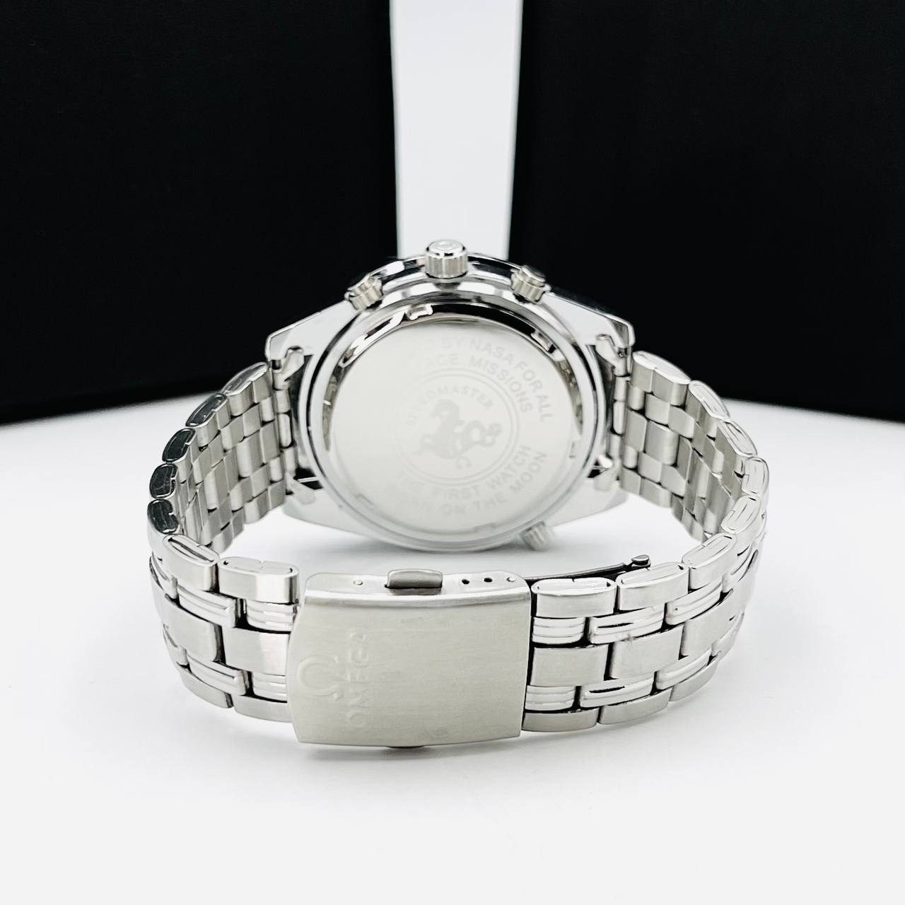 OMEGA — foto 2
