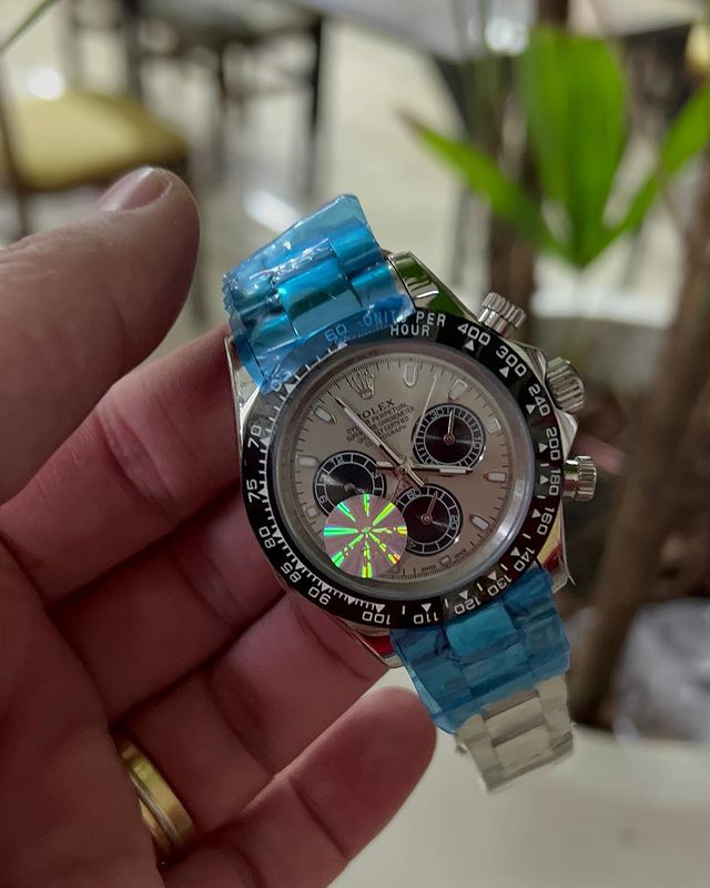 ROLEX DAYTONA — foto 9