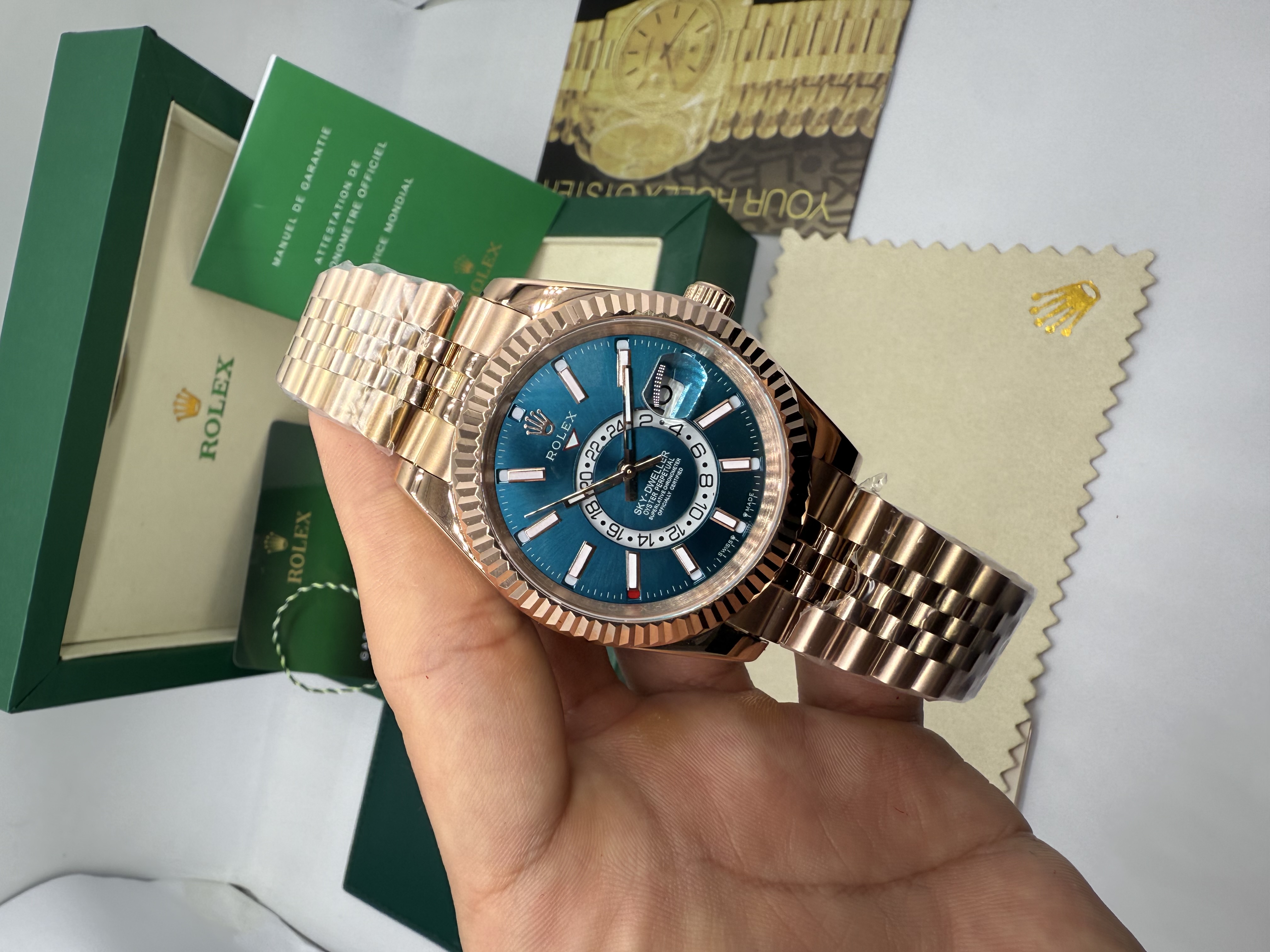 ROLEX SKY-DWELLER — foto 2